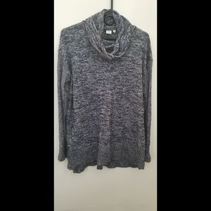 Scoop Neck Light Sweater